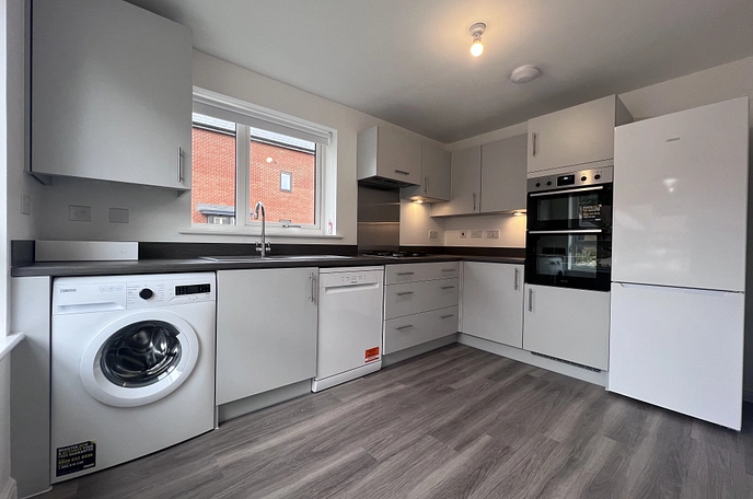 4 bedroom house to rent