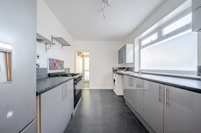 3 bedroom  terraced house to rent