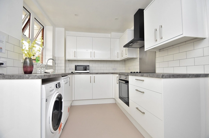 2 bedroom  terraced house to rent