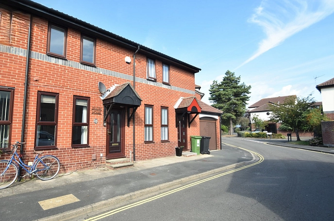 2 bedroom terraced house to rent