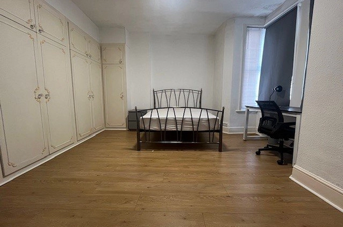 5 bedroom house to rent