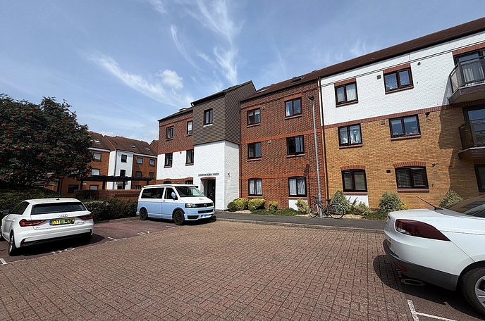 2 bedroom apartment to rent