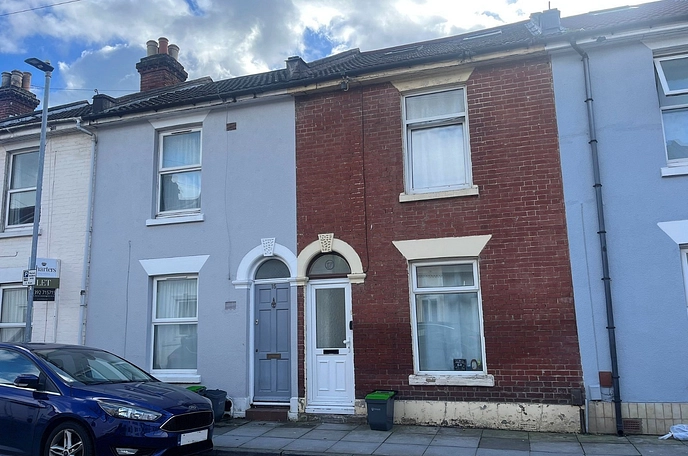6 bedroom  terraced house to rent