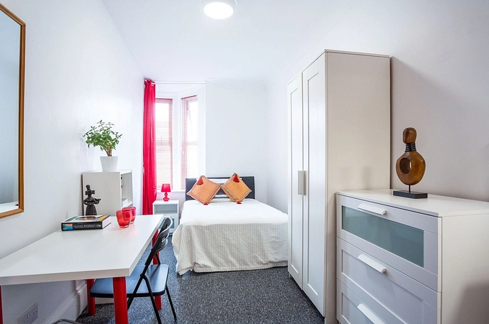 3 bedroom apartment to rent