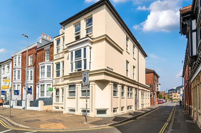 2 bedroom apartment to rent