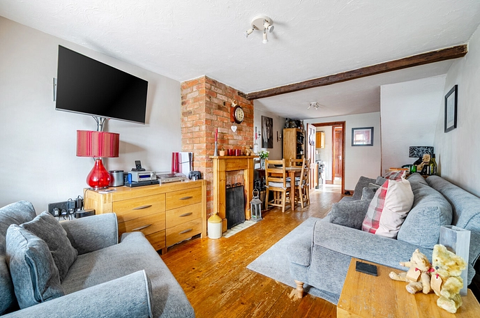 2 bedroom  terraced house for sale
