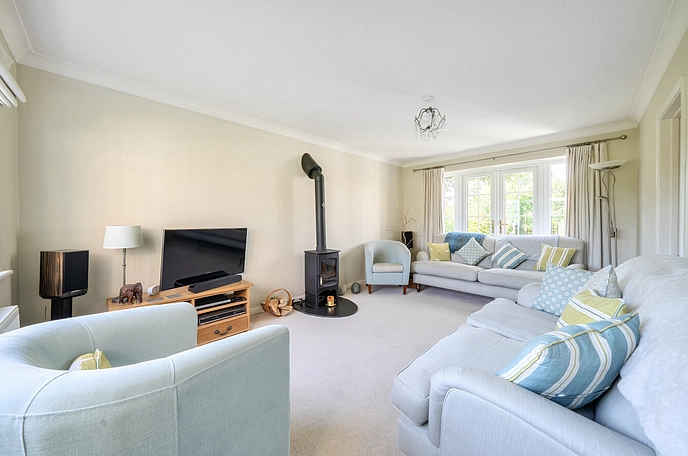 5 bedroom  detached house for sale