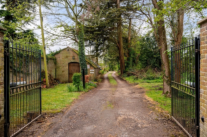 4 bedroom house for sale
