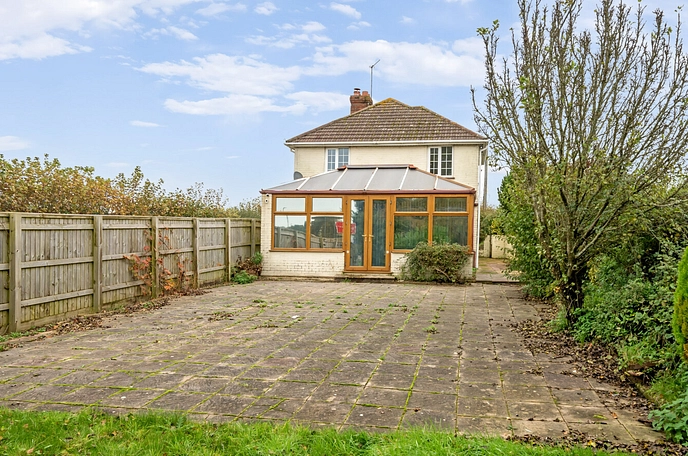 3 bedroom  detached house for sale
