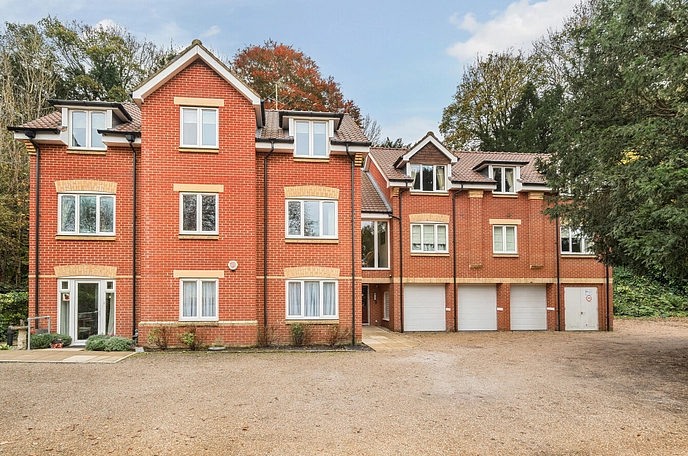 2 bedroom apartment for sale