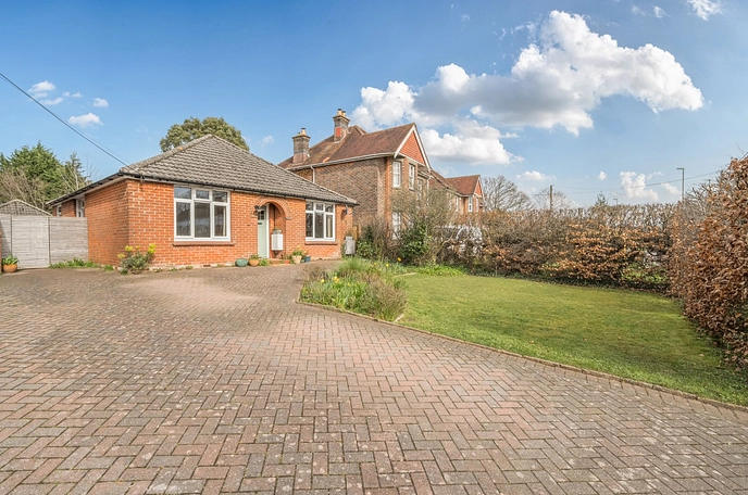 3 bedroom  detached bungalow for sale