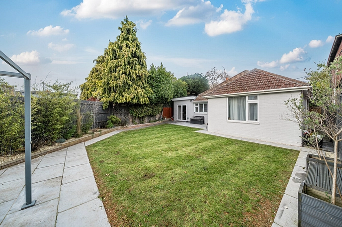 4 bedroom  detached bungalow for sale