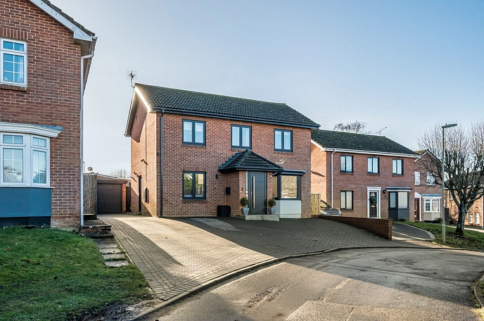 4 bedroom detached house for sale