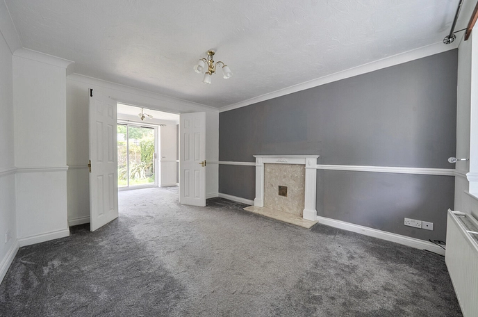 3 bedroom  detached house for sale