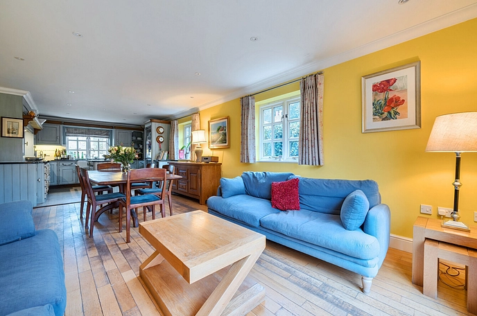 3 bedroom  detached house for sale