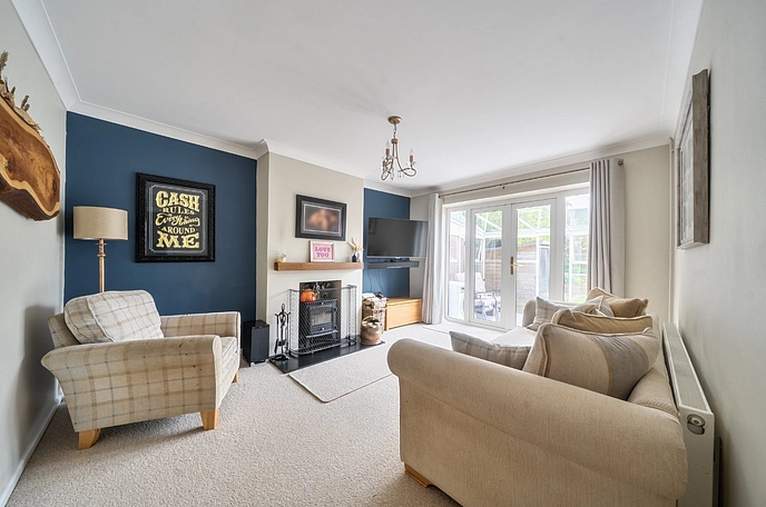 3 bedroom  semi-detached bungalow for sale