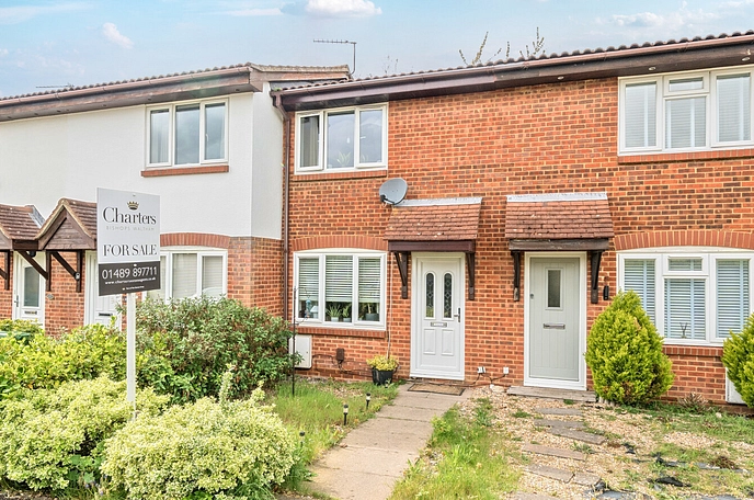 2 bedroom  terraced house for sale
