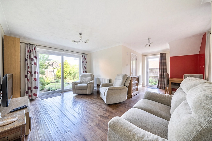 2 bedroom  semi-detached house for sale