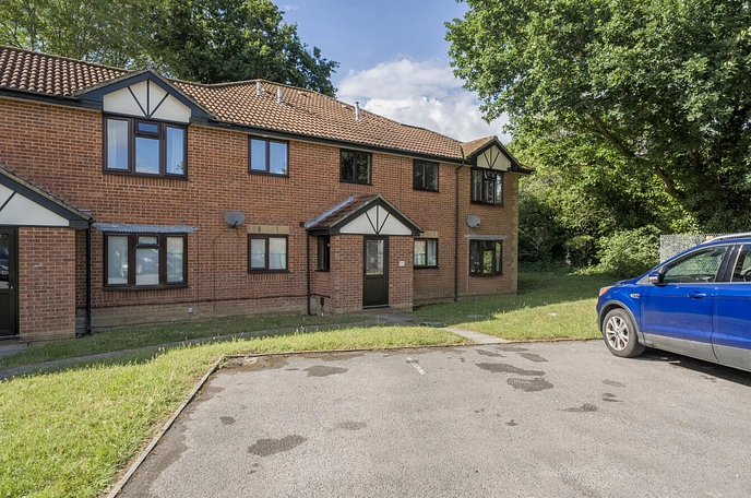 1 bedroom  studio apartment for sale