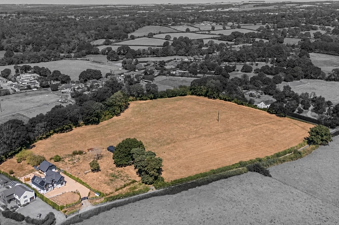 5 bedroom  detached house for sale