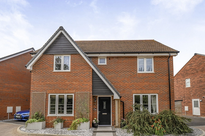 4 bedroom  detached house for sale