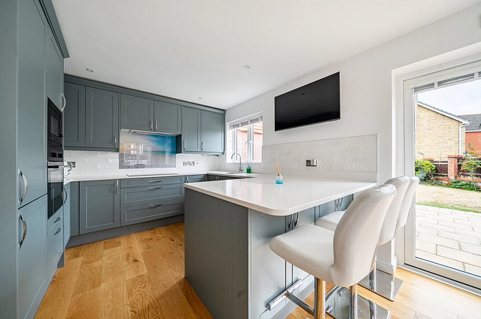 3 bedroom  detached house for sale