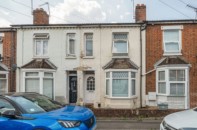 3 bedroom  terraced house for sale