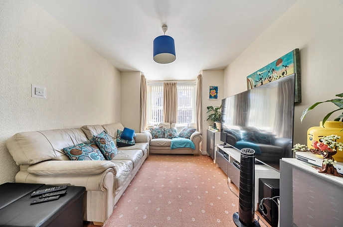 3 bedroom  semi-detached house for sale