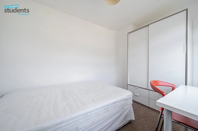 1 bedroom  semi-detached sharedaccommodation to rent
