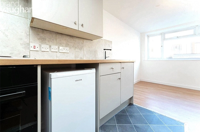  studio apartment to rent