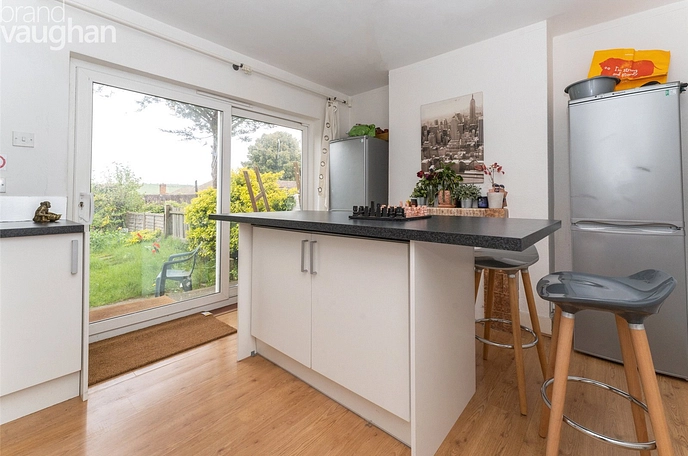 5 bedroom  terraced house to rent