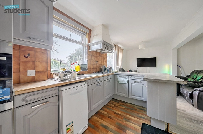 1 bedroom  semi-detached sharedaccommodation to rent