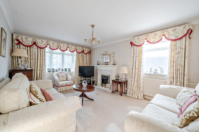 2 bedroom  detached bungalow for sale