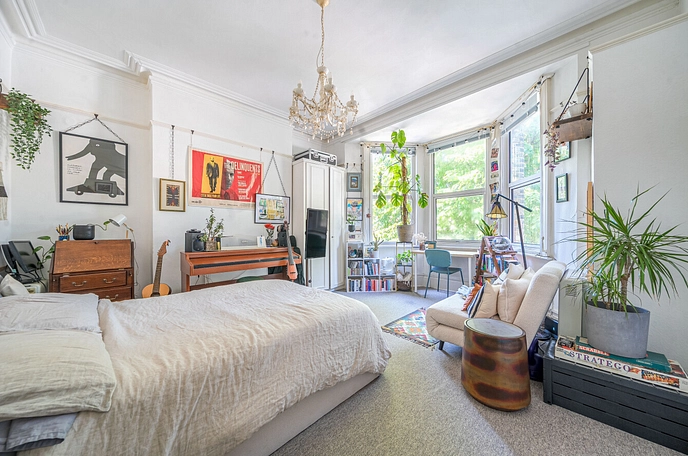 1 bedroom  studio apartment for sale
