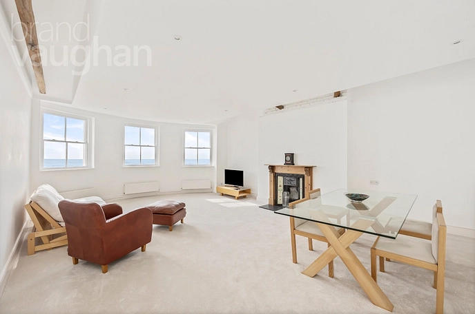 3 bedroom apartment for sale
