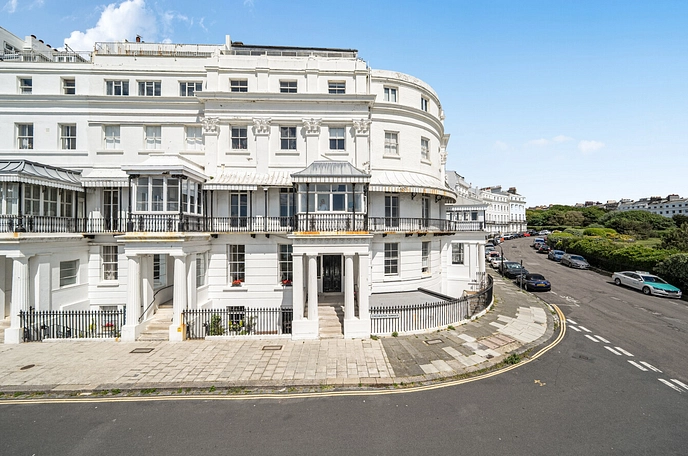 3 bedroom apartment for sale