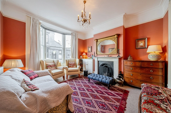 4 bedroom  terraced house for sale