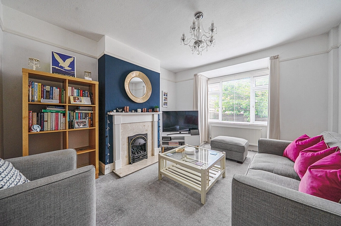 3 bedroom  semi-detached house for sale