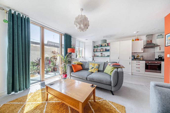 2 bedroom apartment for sale