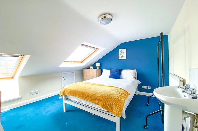 7 bedroom  terraced house to rent