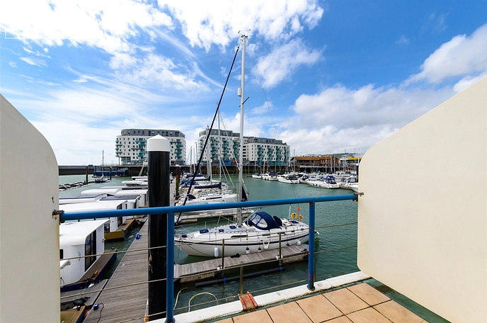  studio property to rent