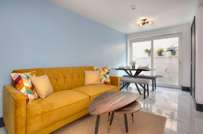 2 bedroom apartment to rent