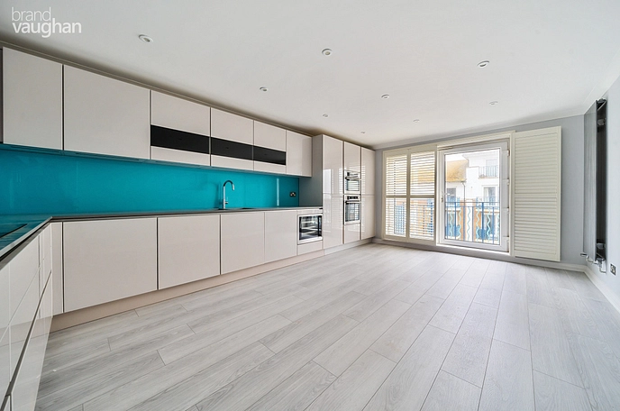 3 bedroom apartment to rent