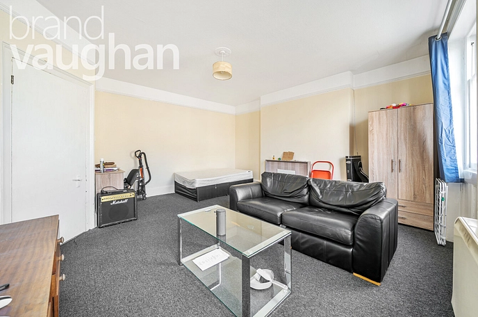 3 bedroom apartment to rent