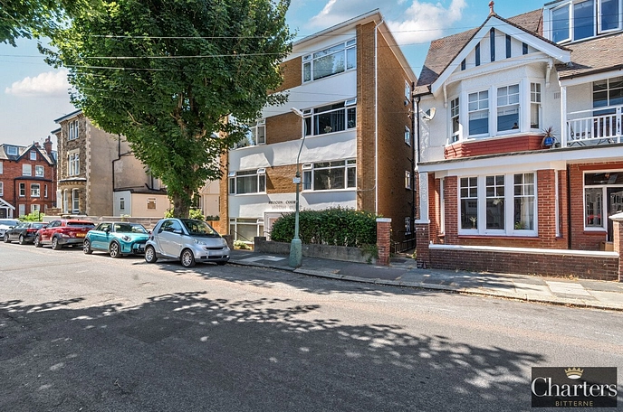 apartment to rent