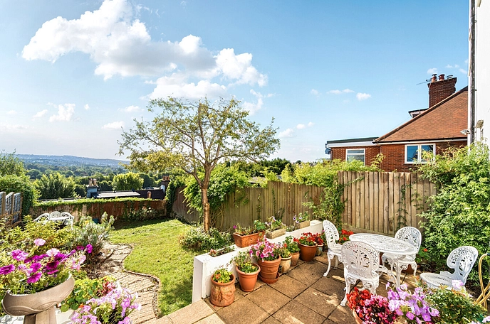 4 bedroom  terraced house for sale