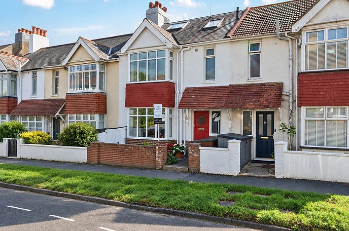 4 bedroom  terraced house for sale