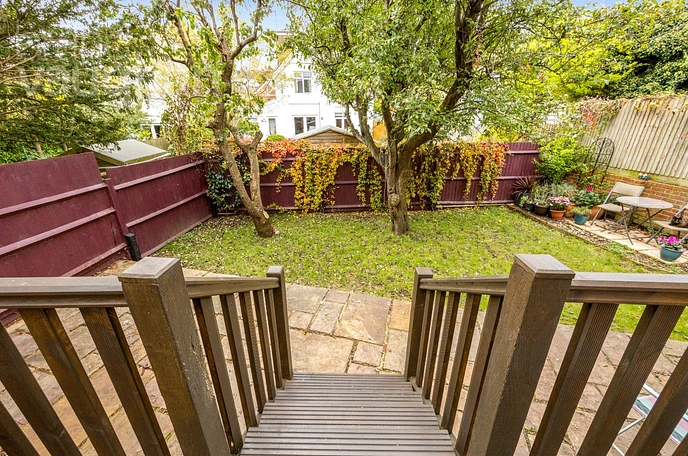 4 bedroom  detached house for sale