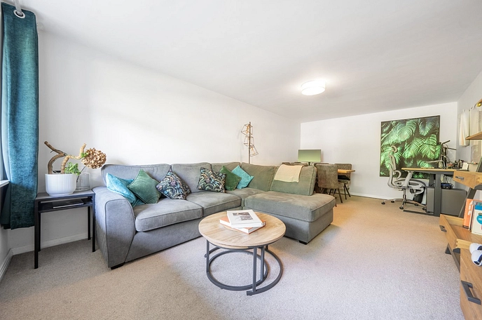 2 bedroom apartment for sale