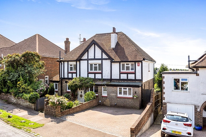 4 bedroom  detached house for sale